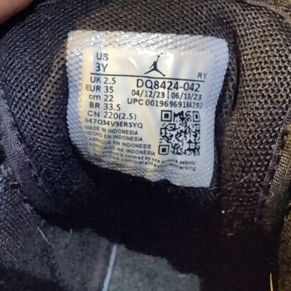 NIKE Air Jordan Kids Mid Black and Blue Sneakers 3 - Picture 9 of 10